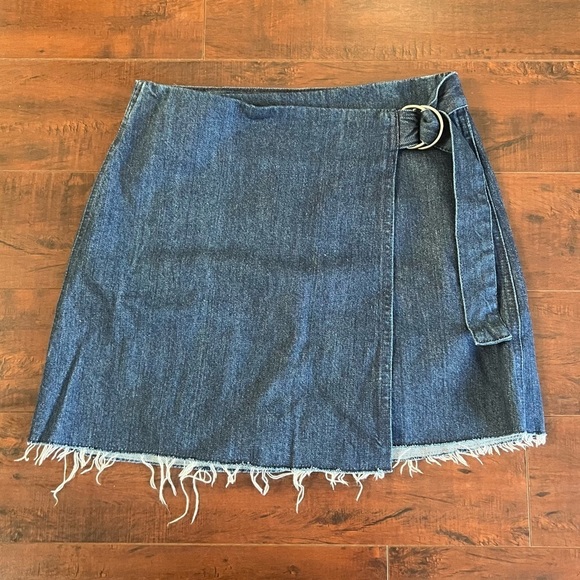 MADEWELL Denim Mini Wrap Jean Skirt Raw Hem Size 0 Blue - Picture 4 of 12